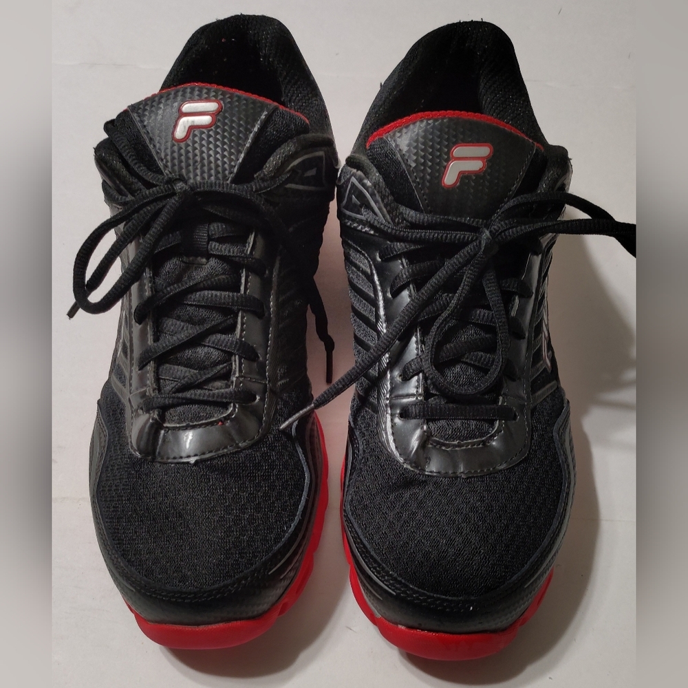 Fila Men's Black and Red Athletic Sneakers